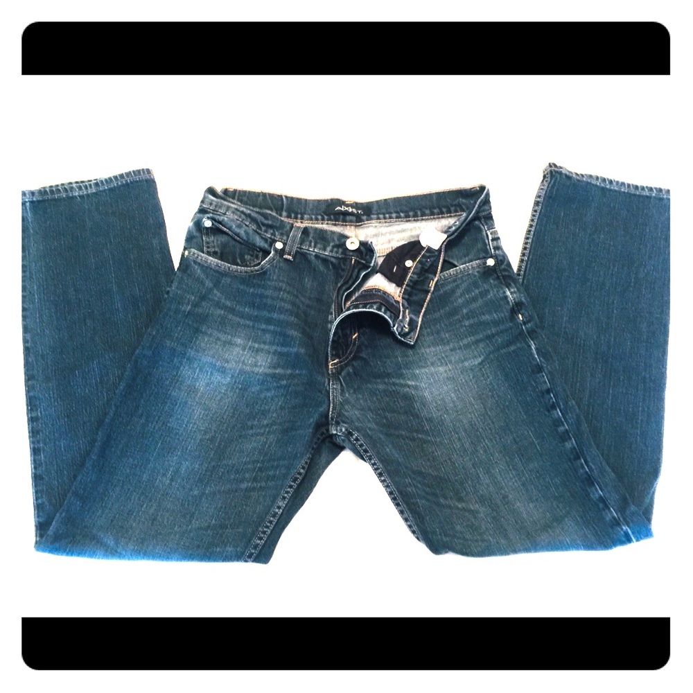 Axist Jeans